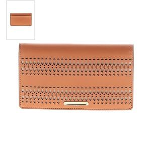 Stella & Dot Hudson Wallet